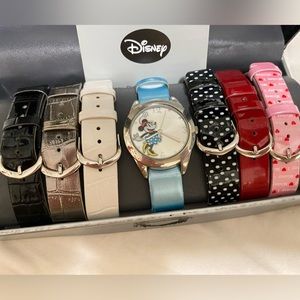Disney Accutime Minnie Mouse Watch with 7 interchangeable bands
